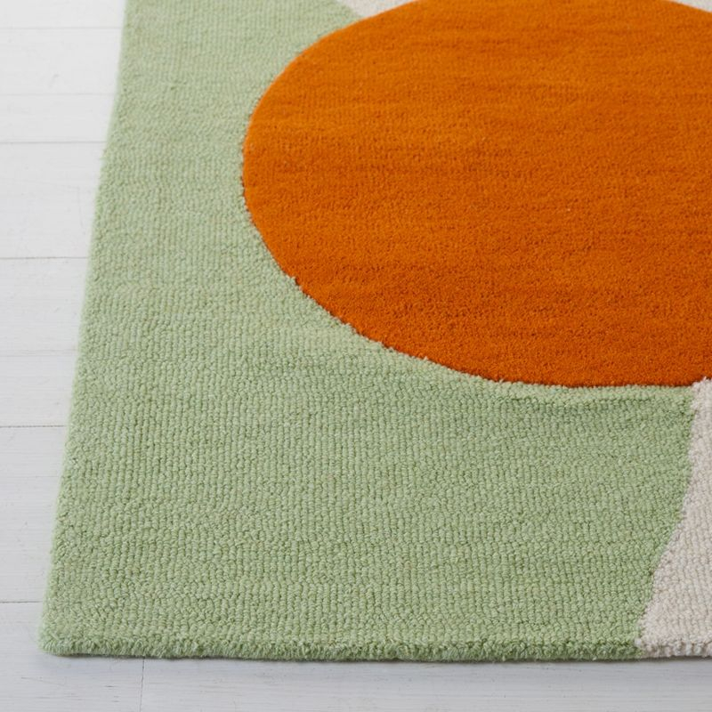 Rodeo Drive RD883 Hand Tufted Indoor Area Rug - 6'x9' - Green/Black - Safavieh