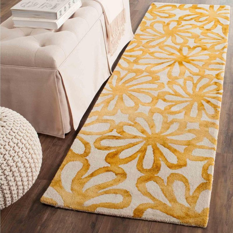 Dip Dye DDY527 Hand Tufted Runner Rug - Beige/Gold - 2'3"x10' - Safavieh.