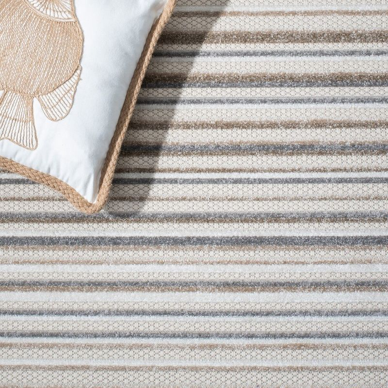 Cabana CBN323 Loomed Indoor Area Rug - Ivory/Grey - 5'3"x7'6" - Safavieh