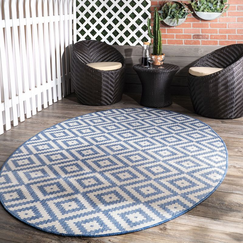 Nuloom Marybelle Geometric Oval 5x8 Indoor/Outdoor Area Rug for Living Room Patio Deck Front Porch Kitchen, Blue/Ivory