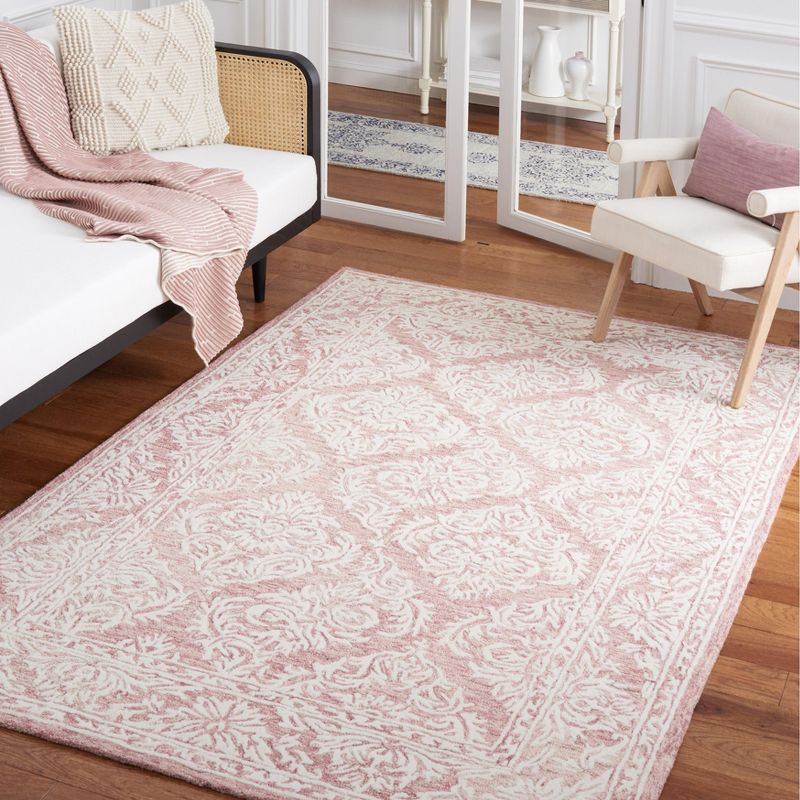 Metro MET865 Hand Tufted Indoor Area Rug - Pink/Ivory - 5'x8' - Safavieh