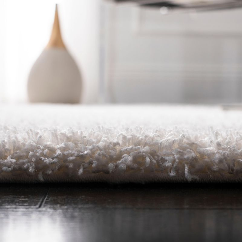 California Shag SG151 Power Loomed Indoor Accent Rug - White - 3'x3' - Safavieh