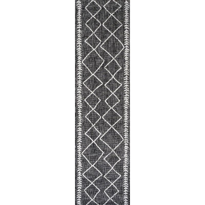 2'x8' Derya  Diamond Trellis Indoor/Outdoor Runner Rug, Black/Ivory - JONATHAN Y