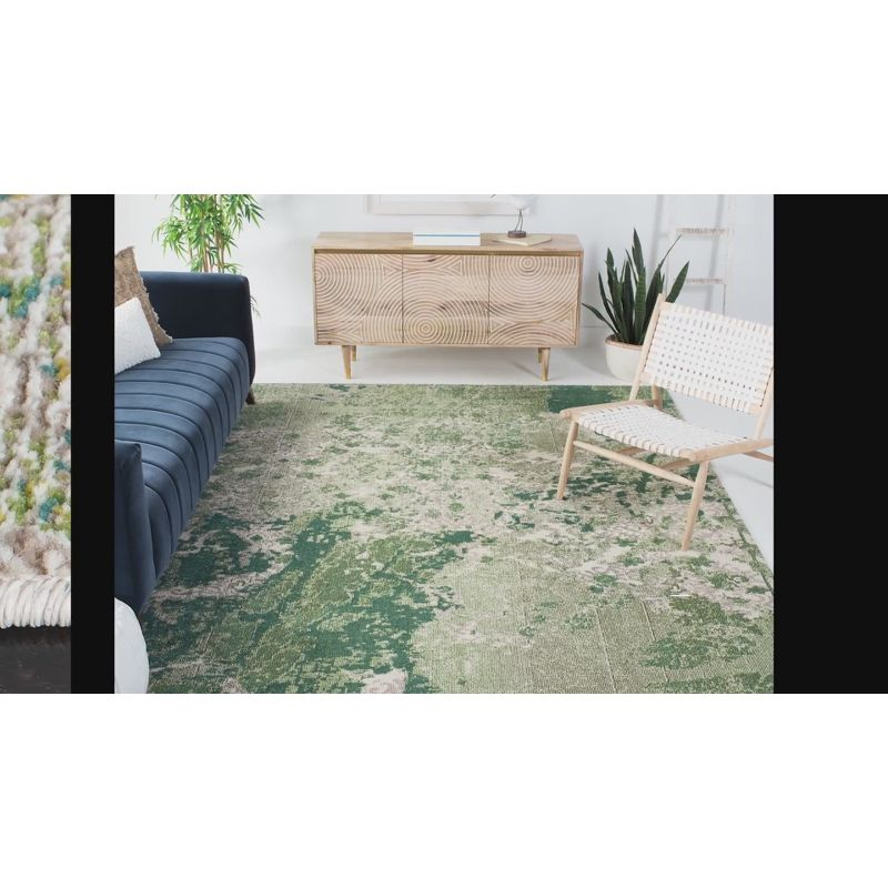 Madison MAD499 Power Loomed Indoor Runner Rug - Green/Ivory - 2'x8' - Safavieh