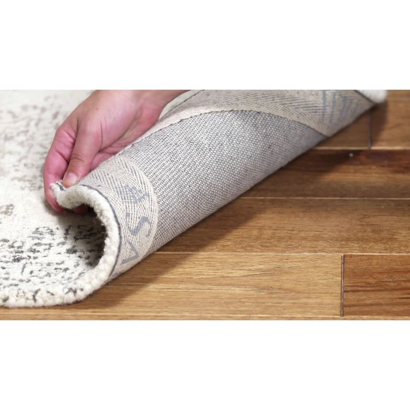 Micro-Loop MLP206 Hand Tufted Indoor Area Rug - Ivory/Grey - 5'x8' - Safavieh