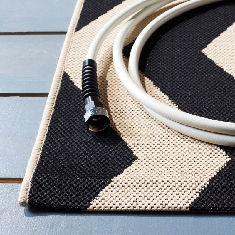 Courtyard CY6245 Power Loomed Indoor and Outdoor Area Rug - Black/Beige - 4'x5'7" - Safavieh
