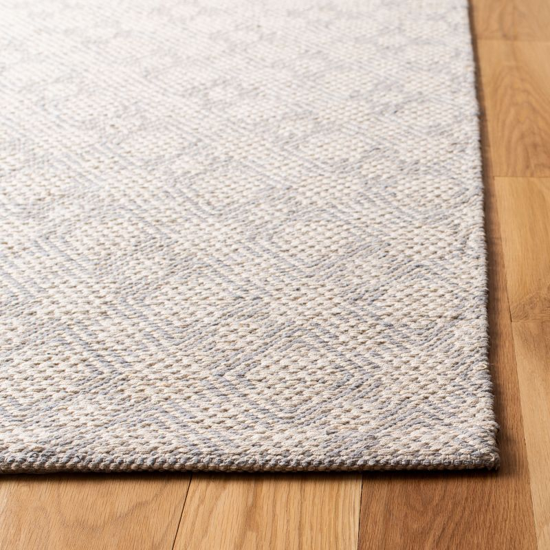 Cotton Kilim KLC222 Hand Woven Area Rug - Silver/Ivory - 5'x8' - Safavieh