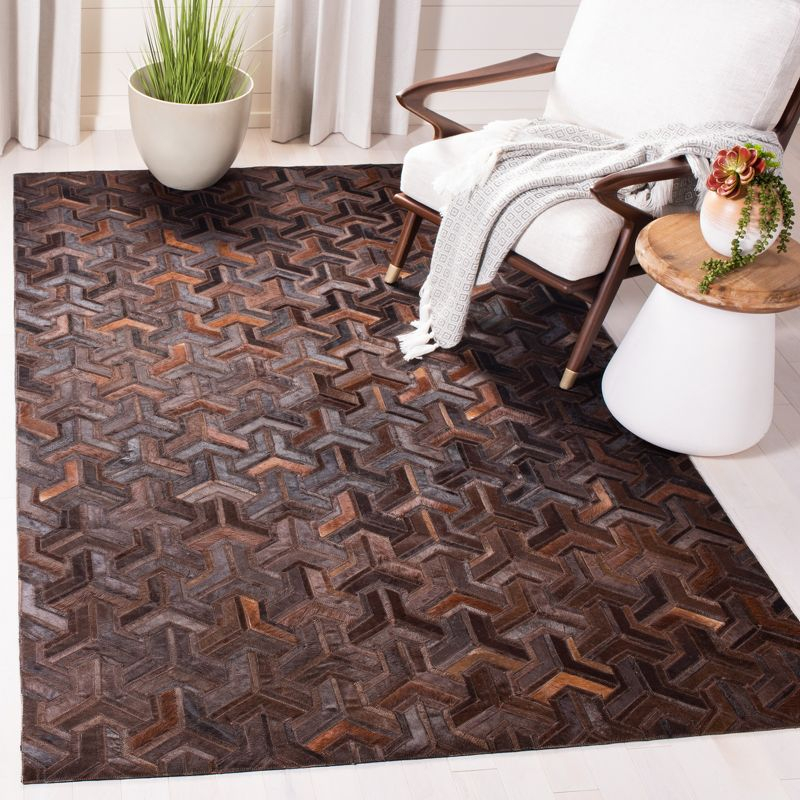 Studio Leather STL817 Hand Woven Area Rug - Brown/Light Brown - 5'x8' - Safavieh.