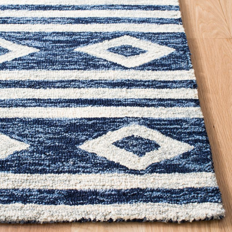 Micro-Loop MLP153 Hand Tufted Indoor Accent Rug - Navy/Ivory - 2'6"x4' - Safavieh