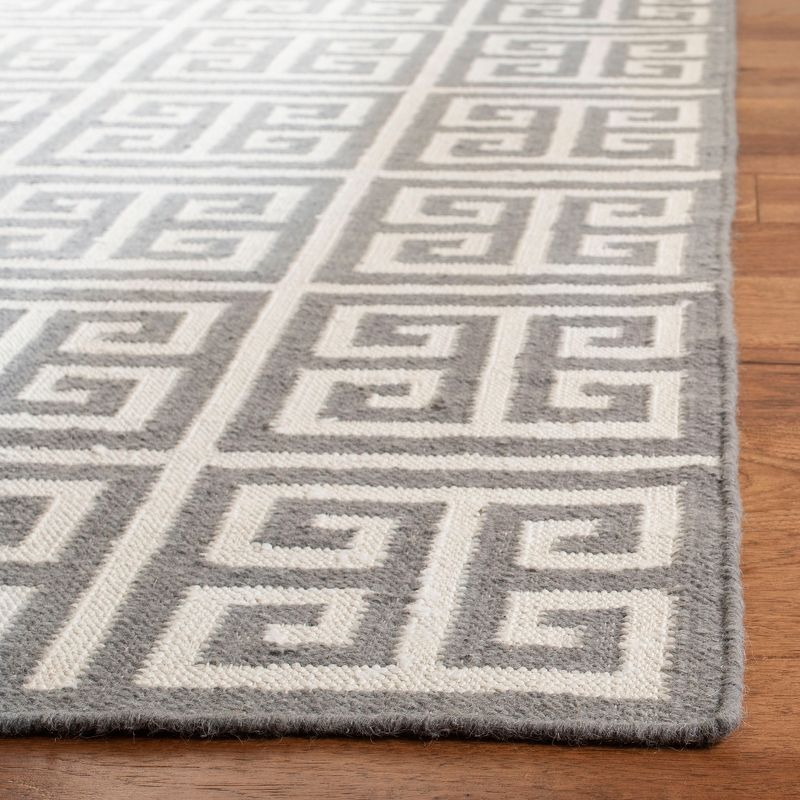 Dhurries DHU626 Hand Woven Flat Weave Area Rug Grey / Ivory 9' X 12' - Safavieh.