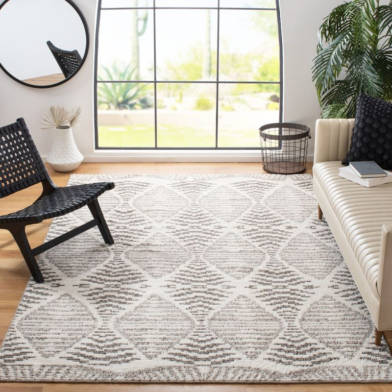 Kenya KNY175 Hand Knotted Area Rug - Grey/Ivory - 6'x9' - Safavieh