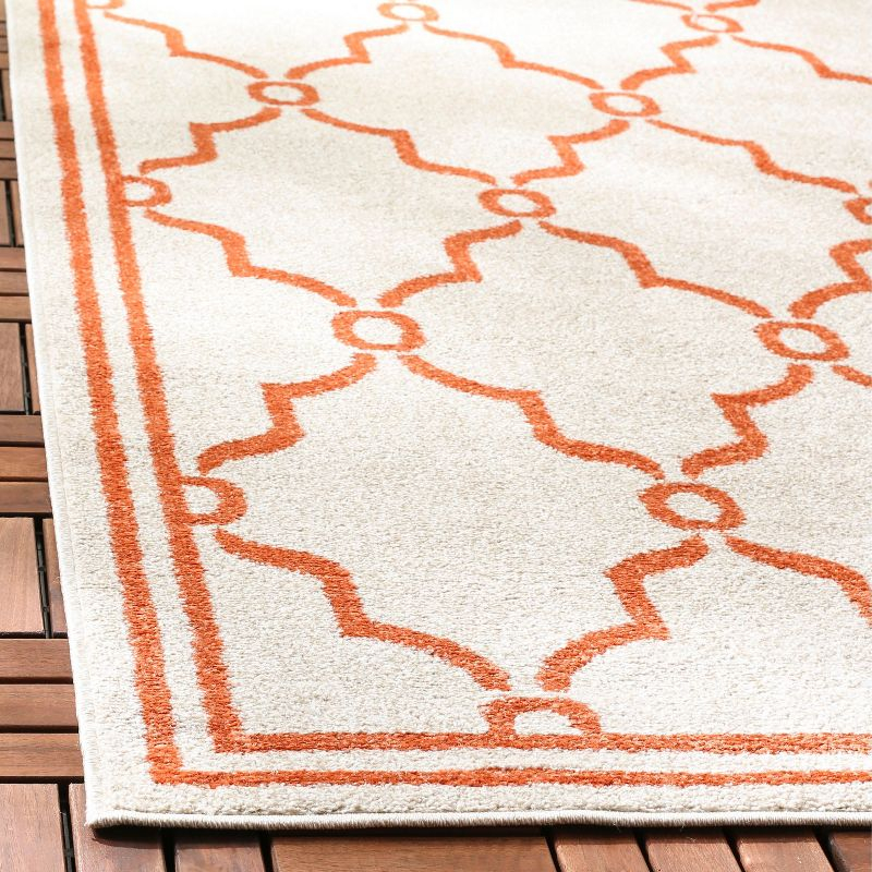 Amherst AMT414 Power Loomed Indoor Area Rug - Beige/Orange - 7'x7' - Safavieh