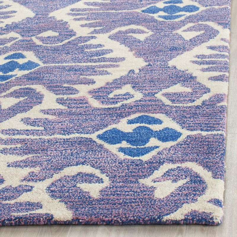 Wyndham WYD323 Hand Tufted Indoor Area Rug - Lavander/Ivory - 7'x7' - Safavieh