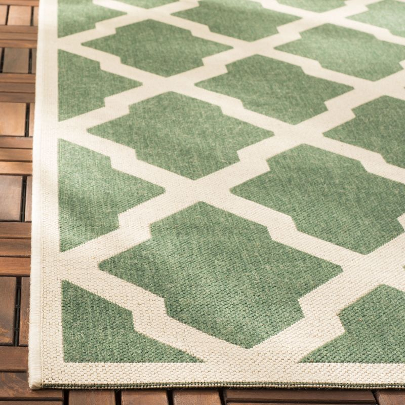 Beach House BHS122 Power Loomed Indoor/Outdoor Area Rug - Green/Creme - 6'7"x6'7" - Safavieh
