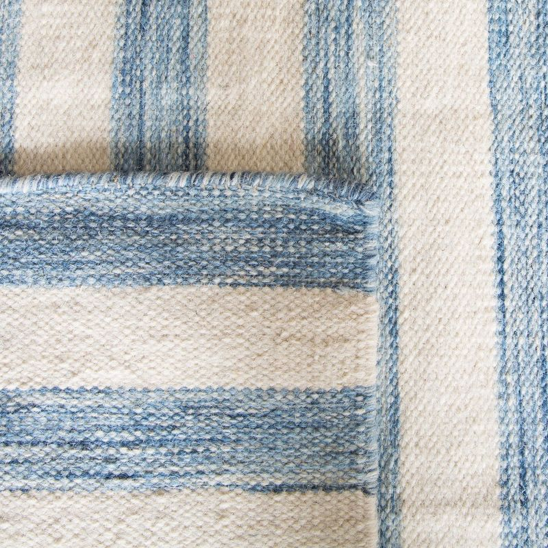 Dhurries DHU575 Hand Woven Flat Weave Area Rug Blue / Ivory 6' X 6'  - Safavieh.