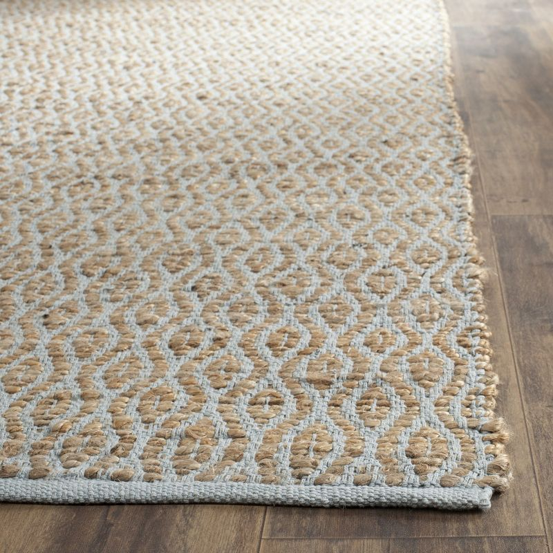 Cape Cod CAP821 Hand Woven Accent Rug - Silver/Natural - 3'x5' - Safavieh.