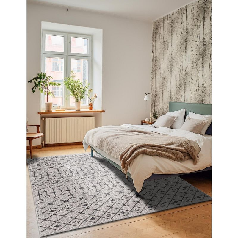 Unique Loom 5' 1 x 8' 0 Rectangle Indoor/Outdoor Trellis Gray Area Rug