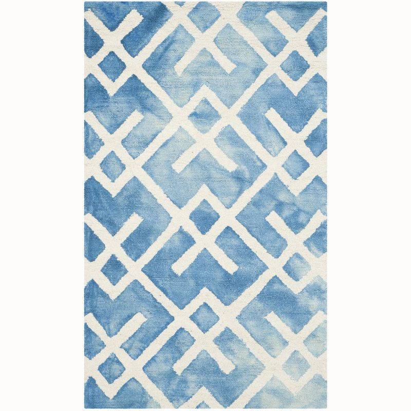 Dip Dye DDY677 Hand Tufted Indoor Area Rug - Blue/Ivory - 4'x6' - Safavieh