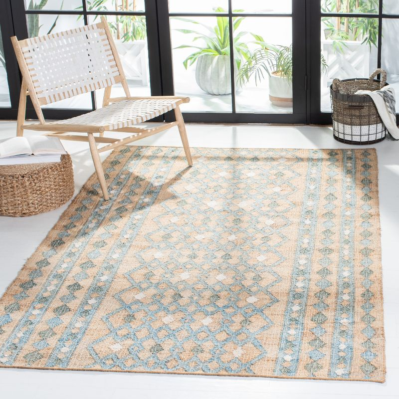 Kilim KLM759 Hand Woven Area Rug - Natural/Blue - 4'x6' - Safavieh.