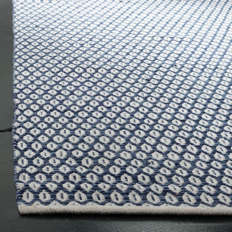 Montauk MTK608 Hand Woven Indoor Area Rug - Navy/Ivory - 5'x8' - Safavieh