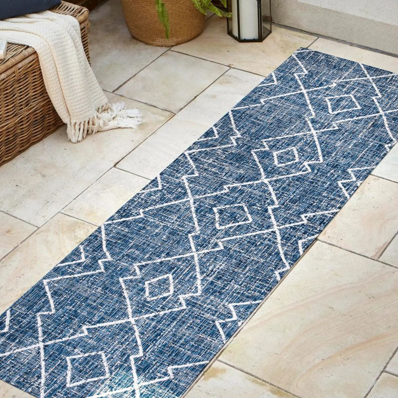 2'x8' Carwa  Diamond Trellis Indoor/Outdoor Runner Rug, Blue/Ivory - JONATHAN Y