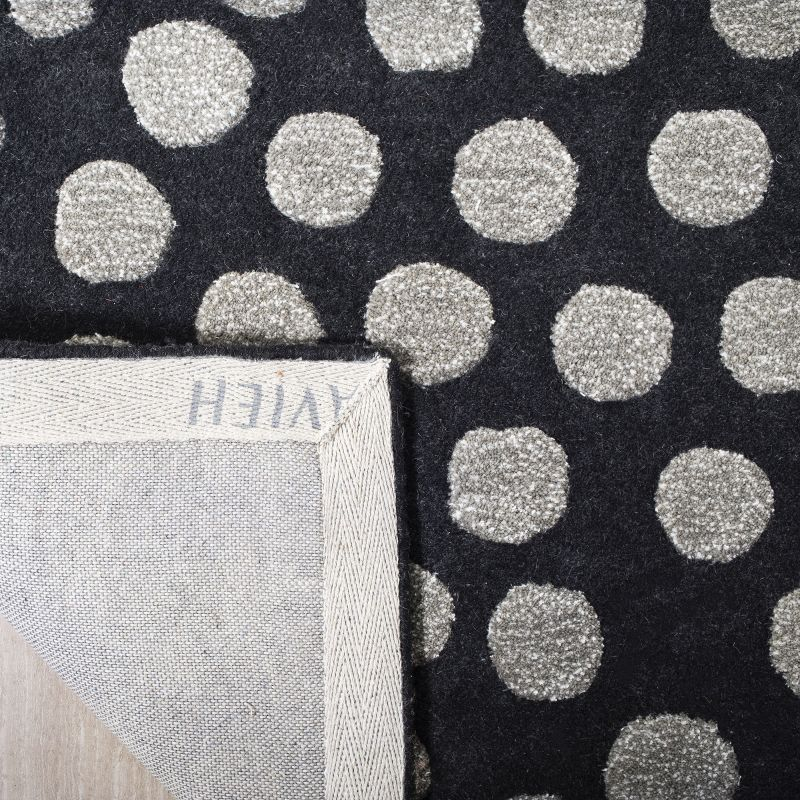 Soho SOH654 Hand Tufted Indoor Area Rug - Dark Grey - 5'x8' - Safavieh