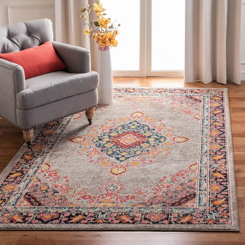 Madison 200 MAD252 Power Loomed Indoor Area Rug - Grey/Fuchsia - 4'x6' - Safavieh