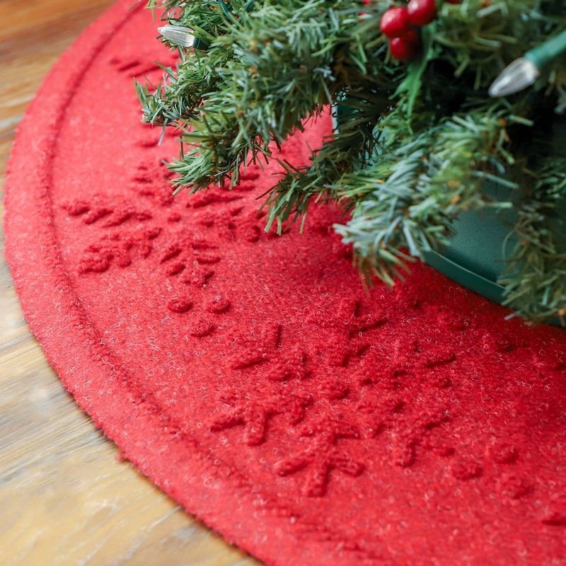 Bungalow Flooring 3' WaterHog Snowflake Tree Skirt Round Floormat Red: Weather-Resistant, Skid-Resistant, Indoor/Outdoor Use
