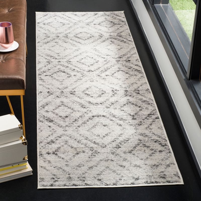 Adirondack ADR131 Machine Made Indoor Runner - Light Grey/Grey - 2'-6"x10' - Safavieh