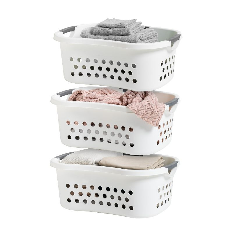 IRIS USA Laundry Basket 50L Large Plastic Hip Hold Hamper with Built-In Comfort Carry Handles, 3-Pack, 1.5 Bushel Hamper, Closet Laundry Room, White