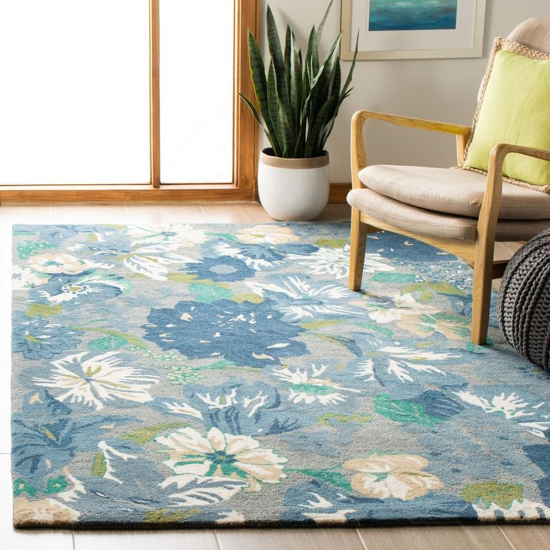 Soho SOH849 Hand Tufted Accent Rug - Blue/Multi - 3'6"x5'6" - Safavieh.