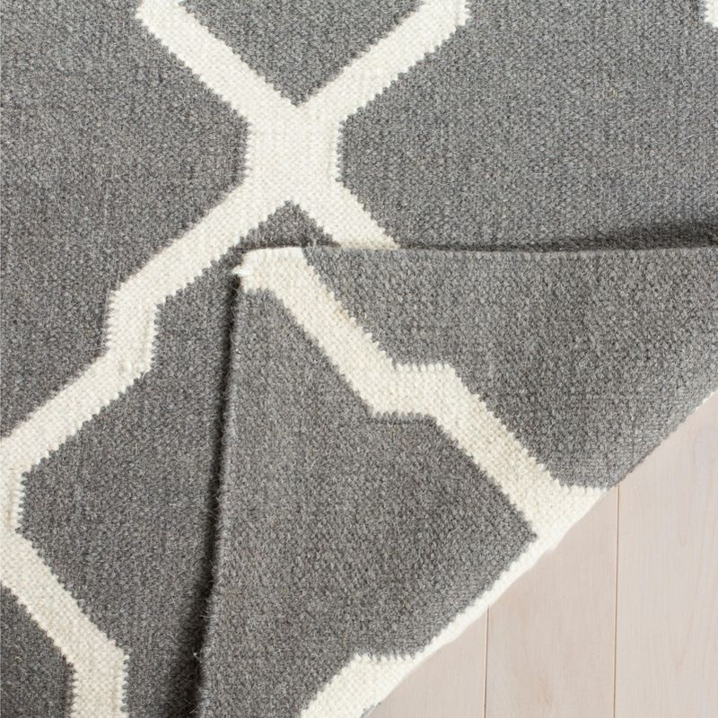 Dhurries DHU634 Hand Woven Area Rug - Grey/Ivory - 6'x6' - Safavieh.