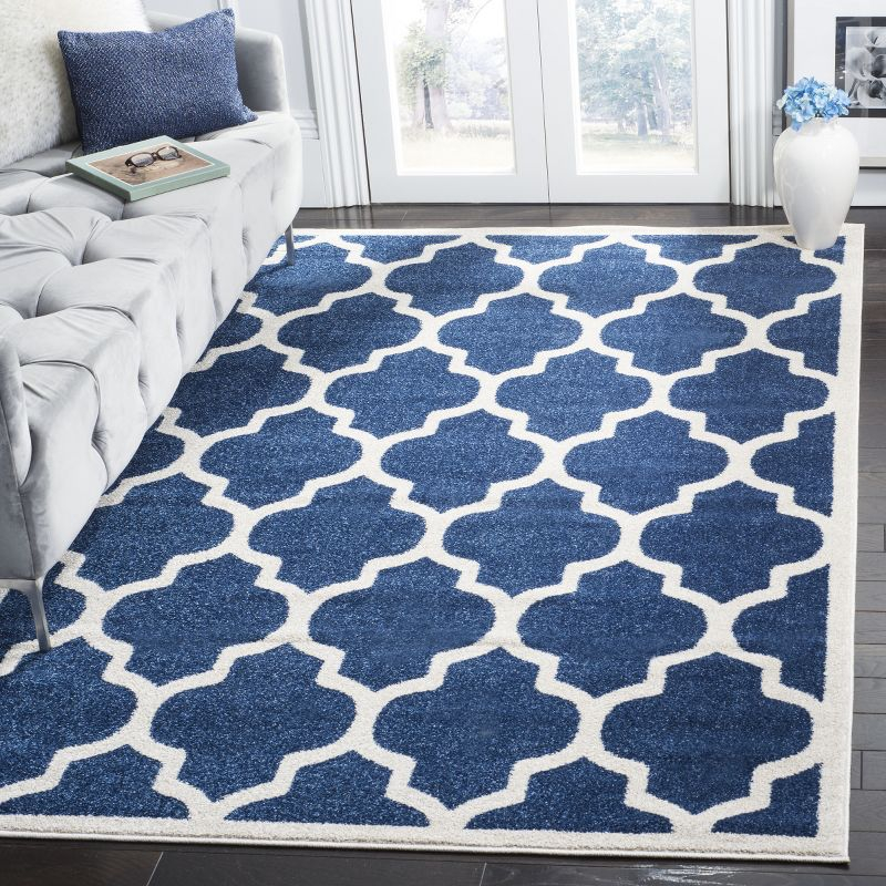 Amherst AMT420 Power Loomed Indoor Accent Rug - Navy/Beige - 3'x5' - Safavieh