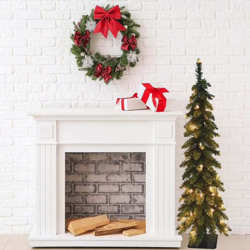 Santa's Workshop Inc. 60" Pencil Slim, 105 UL Lights