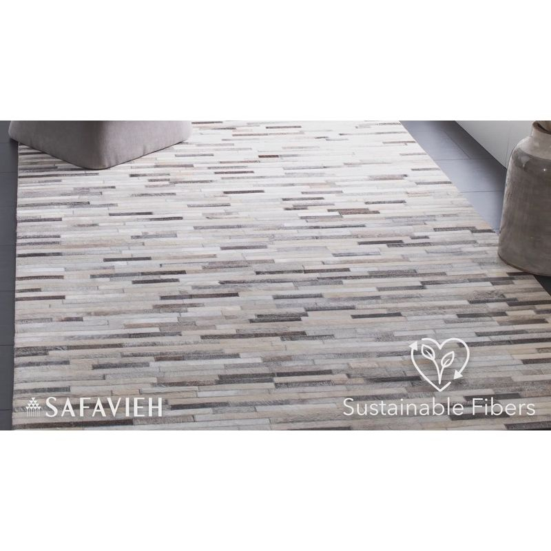 Studio Leather STL809 Hand Woven Runner Rug - Ivory/Grey - 2'3"x7' - Safavieh.