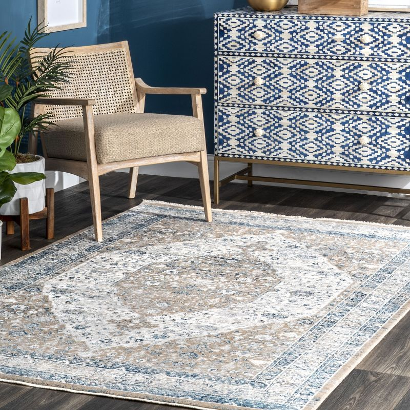 Nuloom Kaia Iris Medallion Indoor Area Rug, 5' 3" x 7' 3", Gray
