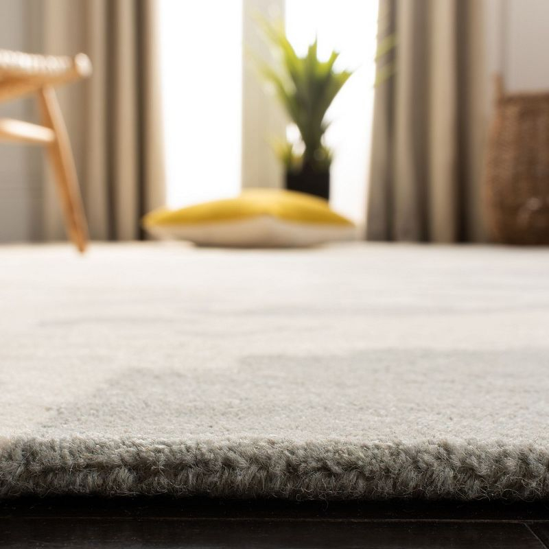 Bella BEL115 Hand Tufted Accent Rug - Grey/Ivory - 2'x3' - Safavieh..