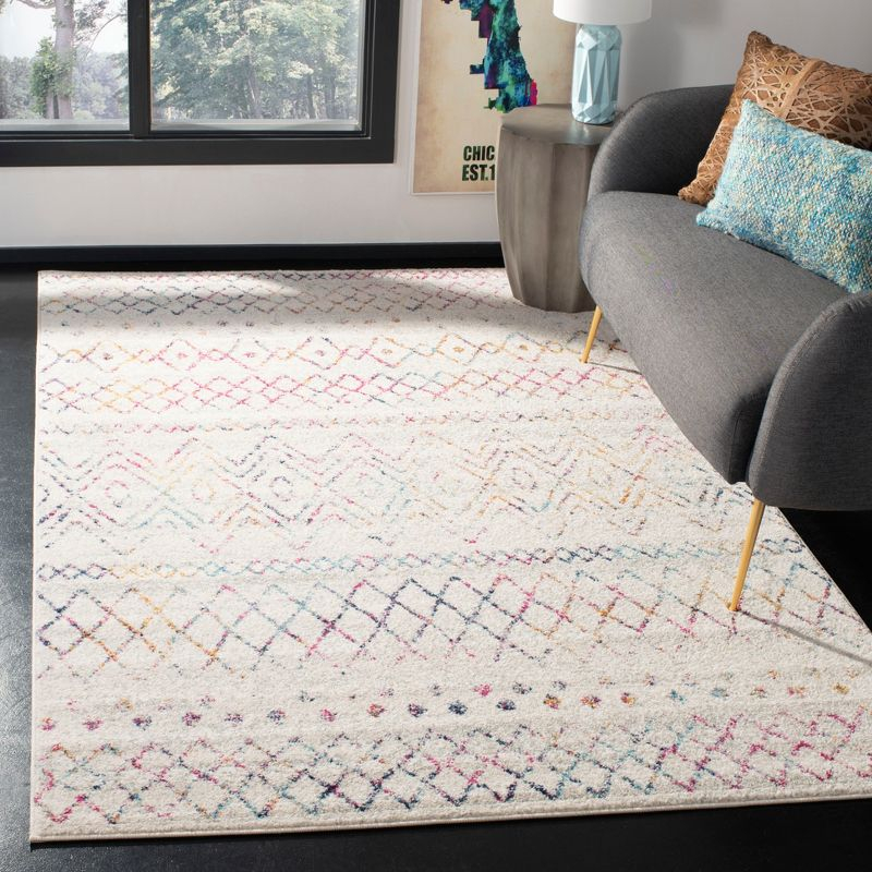 Madison 700 MAD798 Power Loomed Indoor Area Rug - Ivory/Fuchsia - 5'3"x5'3" - Safavieh