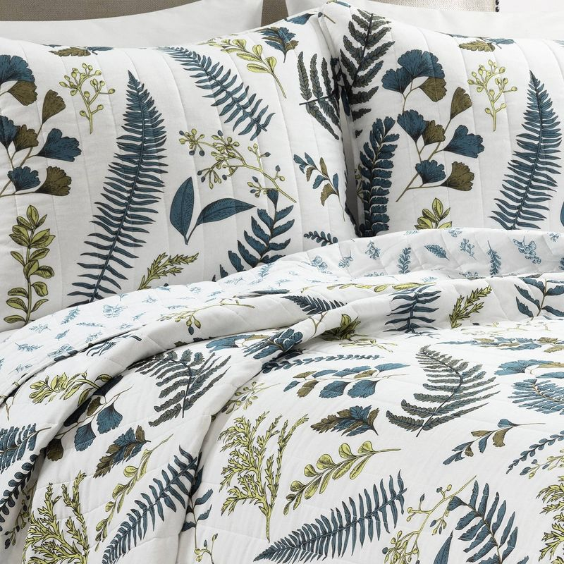 Full/Queen Devonia Reversible Oversized Quilt Set White/Green - Lush Décor: 320 Thread Count, Botanical Pattern, Includes Pillow Shams