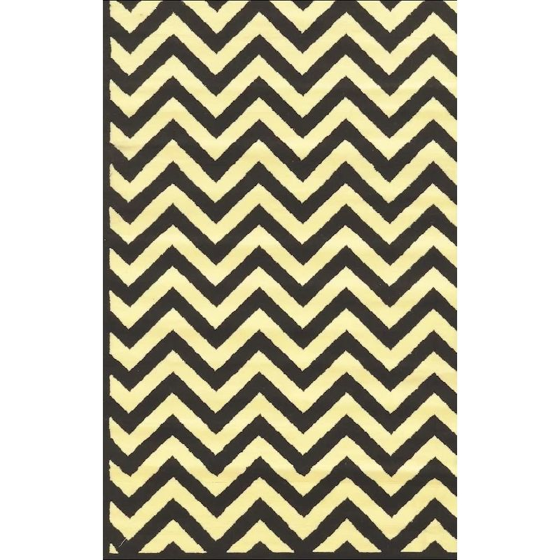 4'8"x7'6" Capri Chevron Rug Gray/Off White - Linon: Farmhouse Style, Indoor, Low Pile, Tufted & Hooked