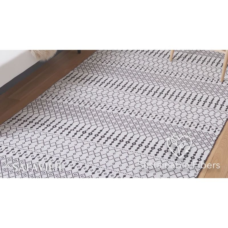 Kilim KLM704 Hand Woven Area Rug - Ivory/Black - 8'x10' - Safavieh.