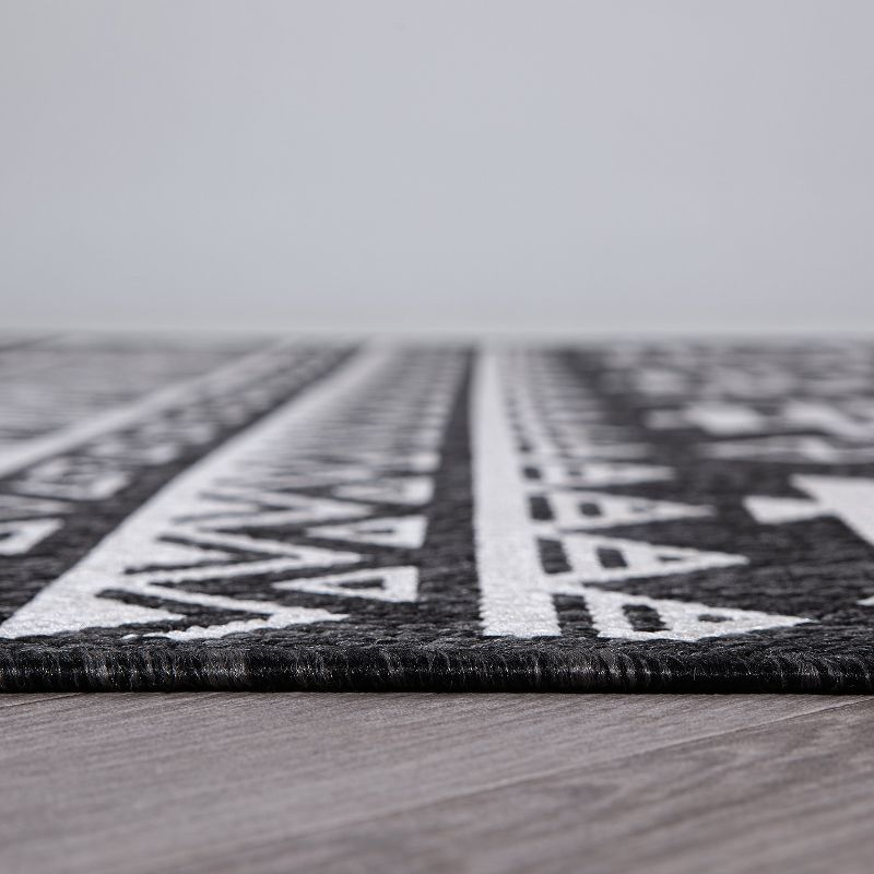 World Rug Gallery Distressed Geometric Bohemian Textured Flat Weave Indoor/Outdoor Area Rug - BLACK 5' X 7'