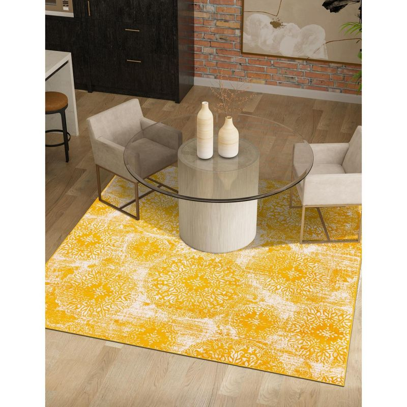 Unique Loom 6' 0 x 6' 0 Sofia Grand Yellow Area Rug