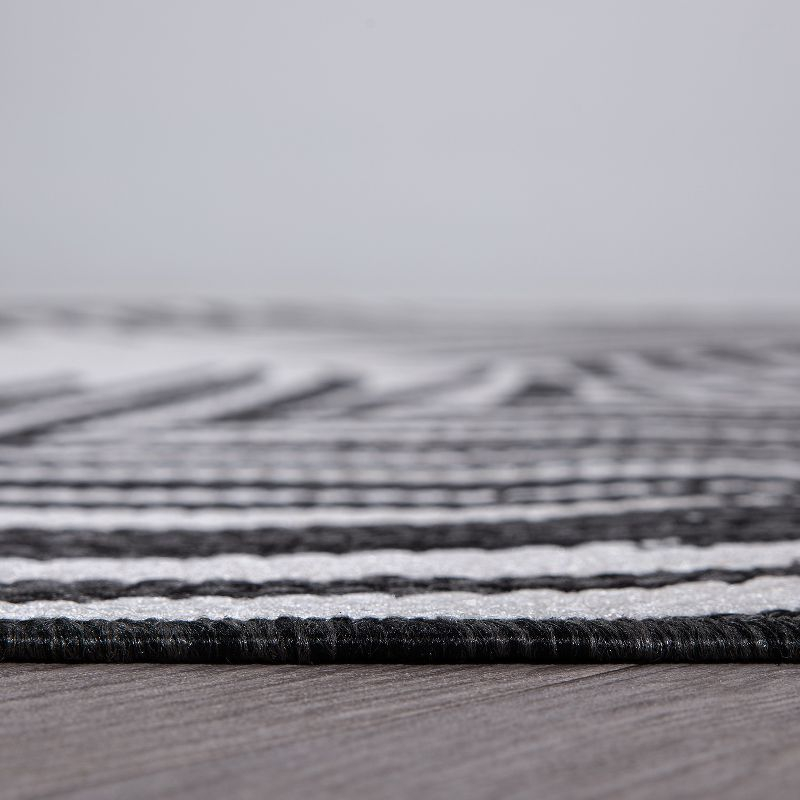 World Rug Gallery Contemporary Distressed Leaves Textured Flat Weave Indoor/Outdoor Area Rug - BLACK 5' X 7'