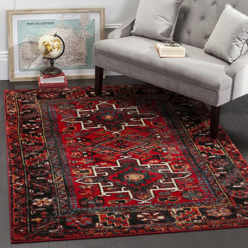 Vintage Hamadan VTH211 Power Loomed Indoor Accent Rug - Red/Multi - 2'7"x5' - Safavieh.