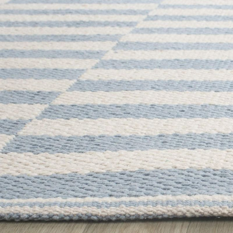 Montauk MTK715 Hand Woven Indoor Accent Rug - Ivory/Light Blue - 2'3"x3'9" - Safavieh