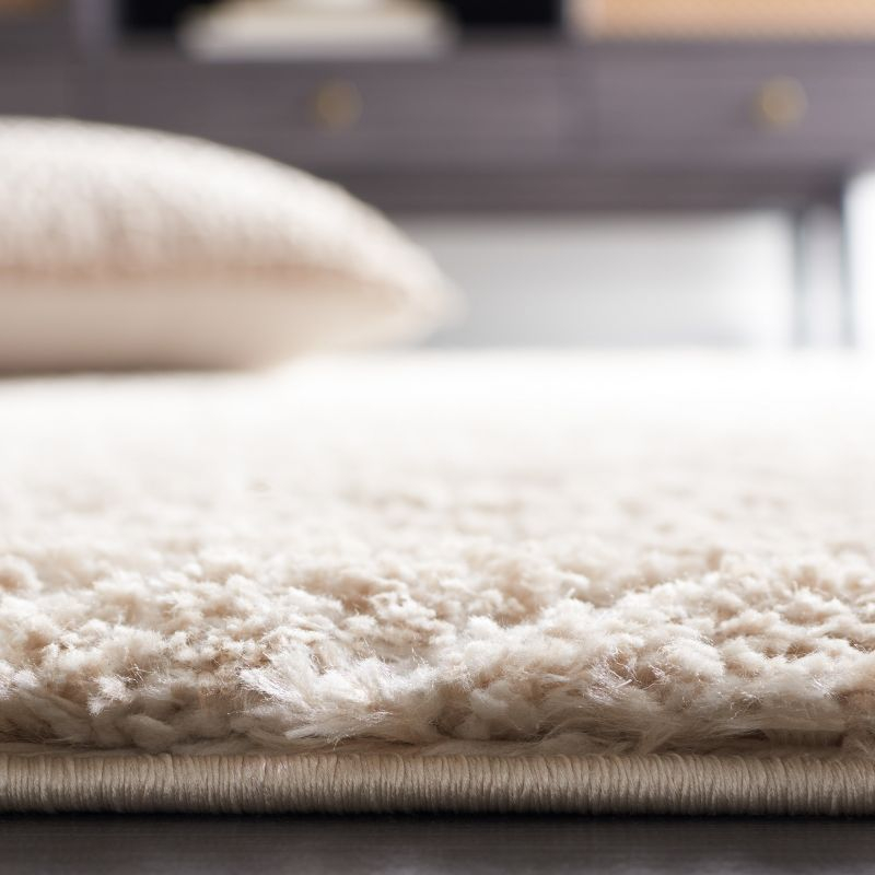 Tahoe Shag THO652 Power Loomed Indoor Area Rug - Beige - 4'x6' - Safavieh