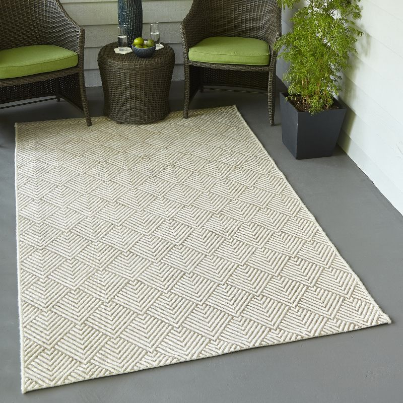 2'x3' Geometric Loomed Accent Rug Beige - Momeni: Contemporary Indoor Outdoor Low Pile Area Rug, Machine Made