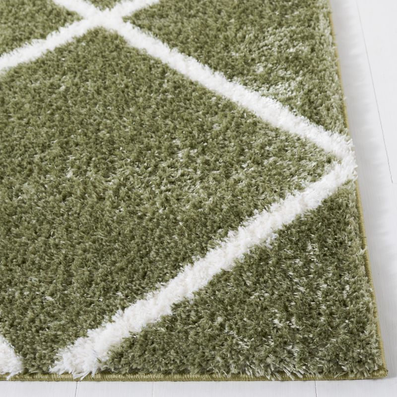 Tahoe Shag THO676 Power Loomed Area Rug - Sage/White - 8'x10' - Safavieh.