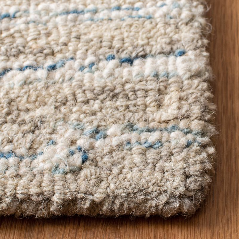 Micro-Loop MLP178 Hand Tufted Area Rug - Light Grey/Ivory - 8'x10' - Safavieh.
